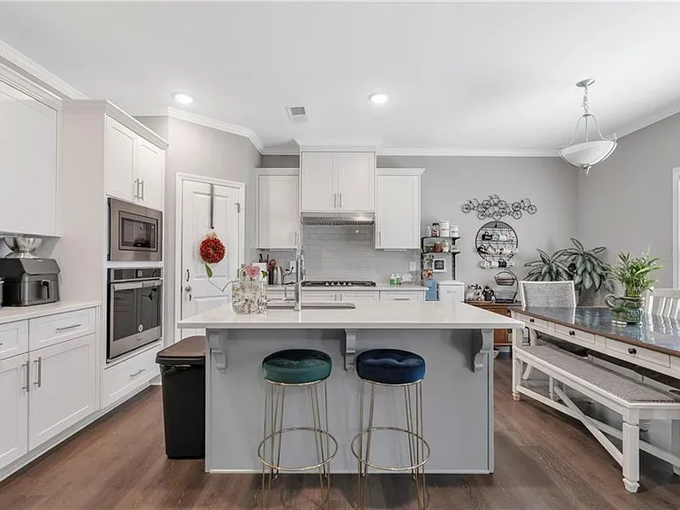 2627 Chase Rdg — Photo 12