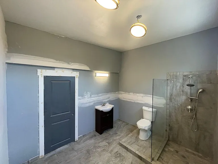 31 Heathrow Ln — Photo 21
