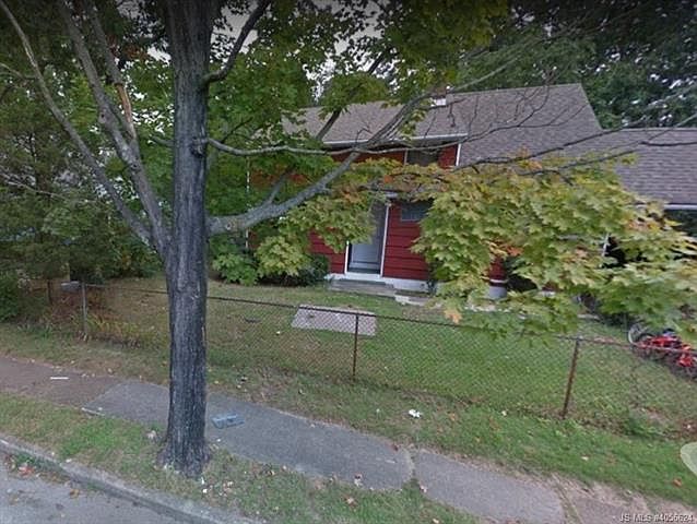1st image of 141 Oakland St N