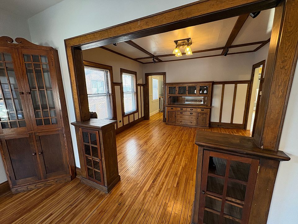 1st image of 509 W 22nd St #1