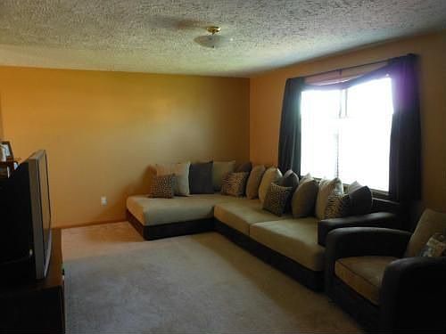 3rd image of 1867 Harris Dr