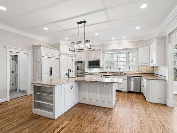 15th image of this home