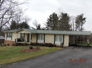 102 Panorama Dr, Marion, VA 24354