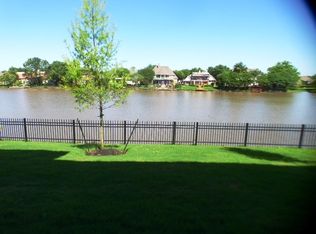 15430 Oyster Creek Ln, Sugar Land, TX 77478