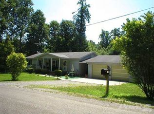 135 Frank Tinch Rd, Jamestown, TN 38556