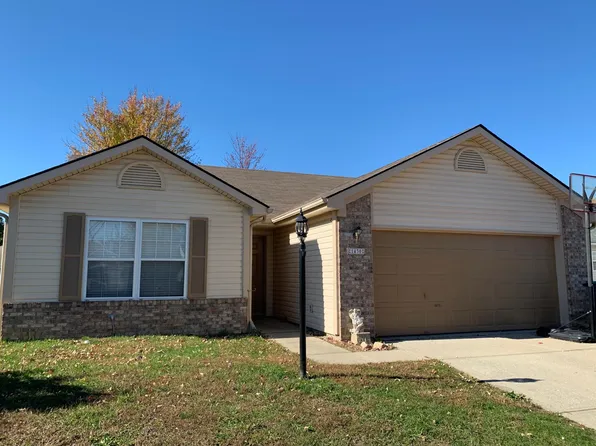 1430 Sanner Dr, Greenwood, IN 46143