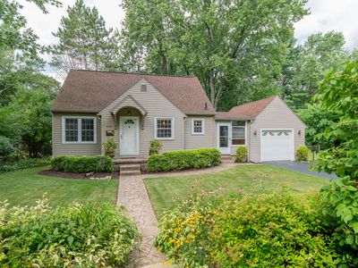 603 Wealthy St, Kalamazoo, MI, 49006