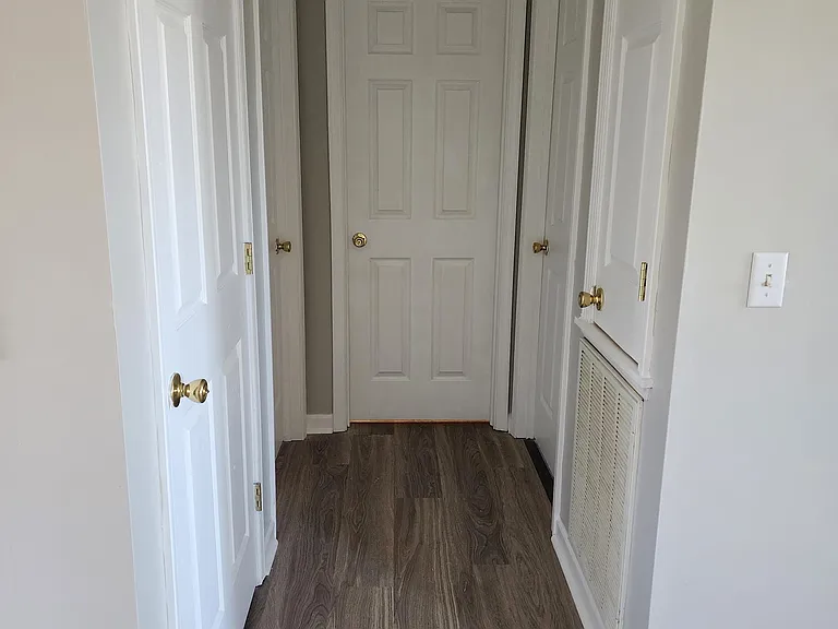 143 W Gate Dr — Photo 25