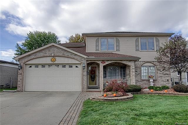 1st image of 35085 Cathedral Dr