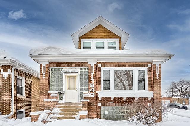1st image of 1649 S 58th Ave