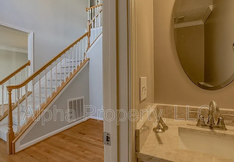 120 Windsong Dr — Photo 6