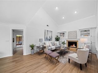 2 Hickory, Irvine, CA 92614