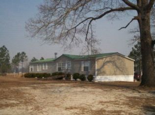 108 Acorn Ln, Baxley, GA 31513