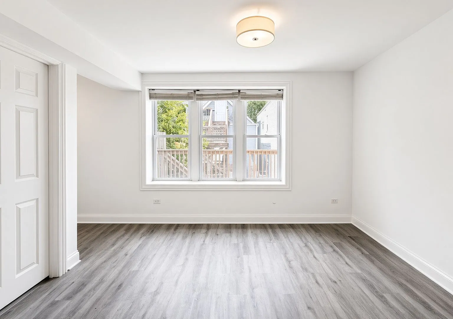 3131 N Monticello Ave — Photo 3