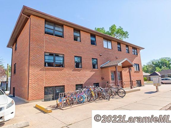 2nd image of 515 Bradley St #1-6