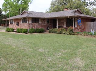 1021 W East Ave, Elk City, OK 73644