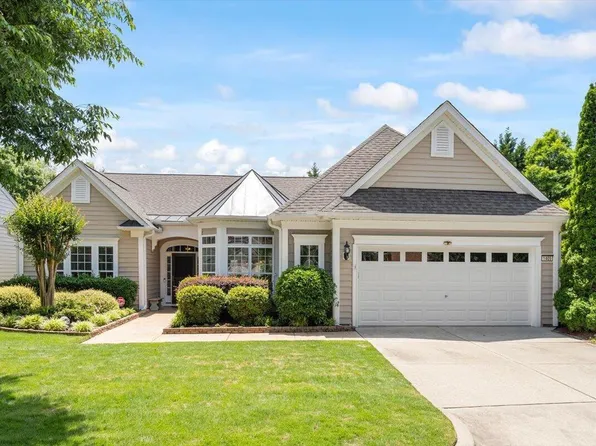 1405 Ventnor Pl, Cary, NC 27519