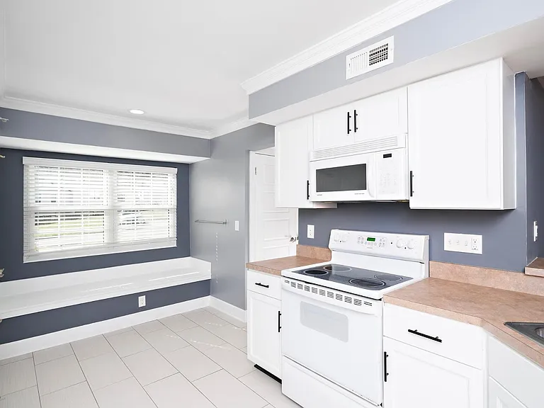 7773 Falcon Rest Cir — Photo 15