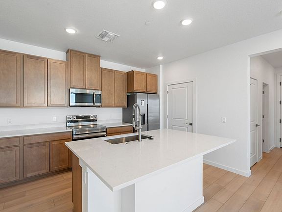 2nd image of 6153 N Ceylon St #4-301