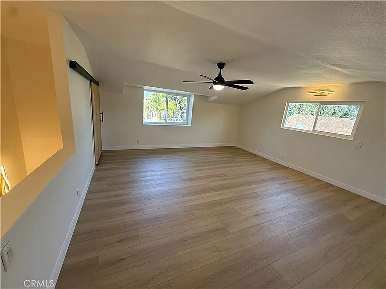 906 Majella Ave — Photo 23