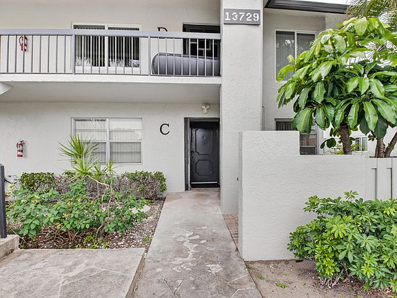 3rd image of 13729 Date Palm Court #C