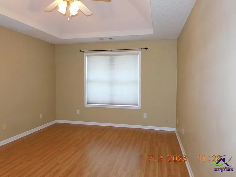 203 Margeson Dr — Photo 8