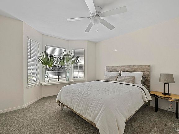 4th image of 1161 Lionsgate Ln