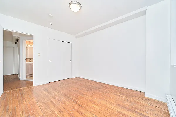 Rented by Living New York | media 13