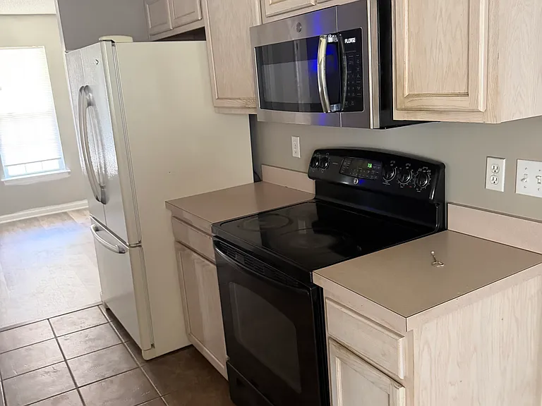 4036 Mill Dam Ct — Photo 5