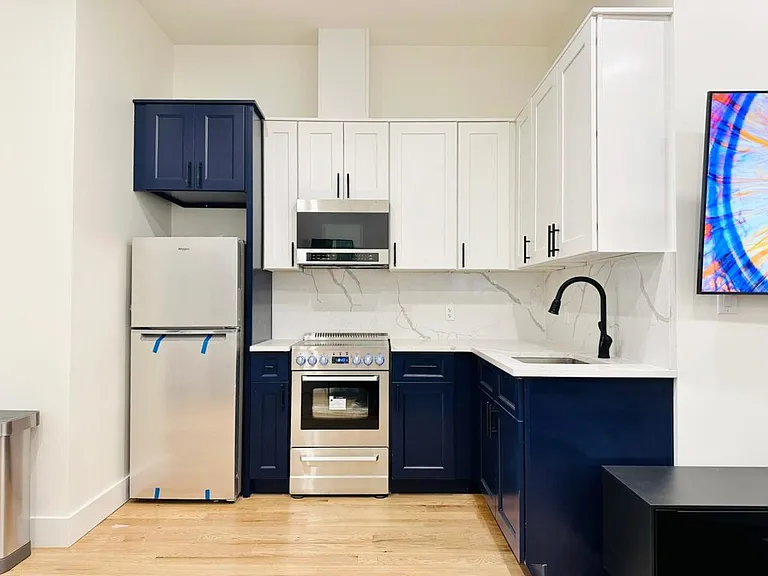 1130 Jefferson Ave #532 — Photo 6