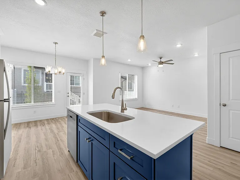 12672 S Bishop Pass Cv — Photo 13