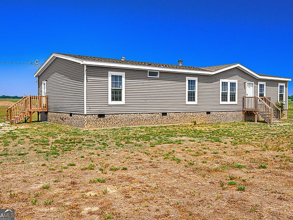3rd image of 655 Lowe Rd