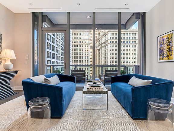 3rd image of 403 N Wabash Ave #Gnm6kb