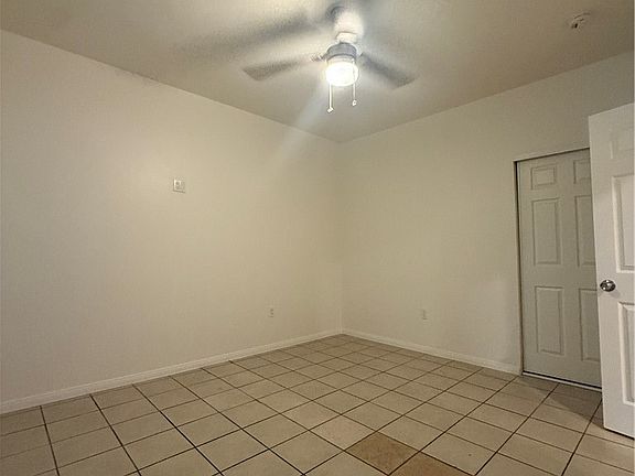 5th image of 718 Chestnut Ave #12