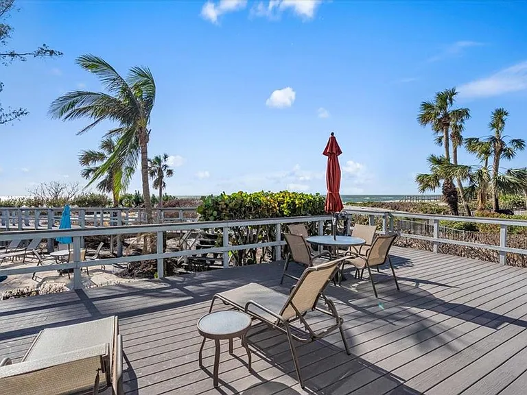5621 Gulf Of Mexico Dr #102 — Photo 19
