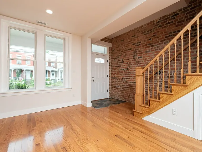 1224 W Cary St — Photo 7
