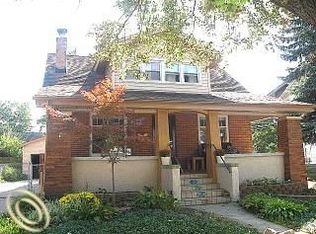 421 9th St, Royal Oak, MI