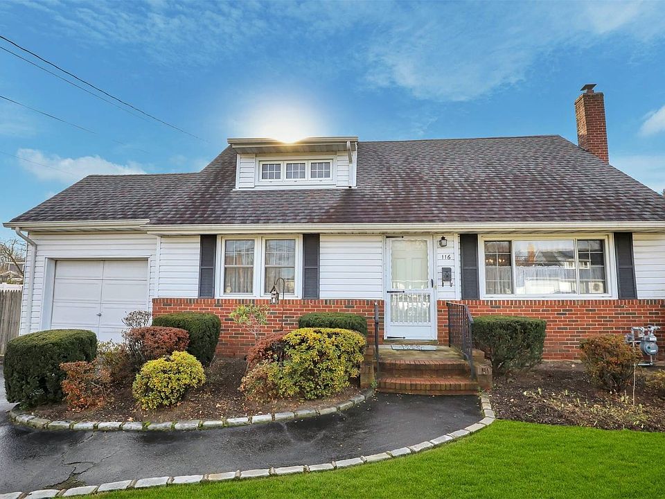 1st image of 116 Pickwick Ln