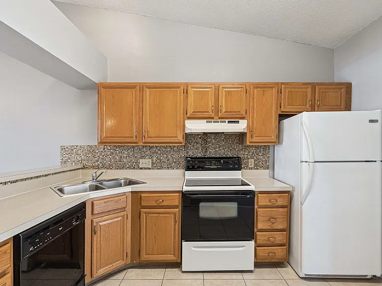5461 Lake Margaret Dr #H-108 — Photo 10