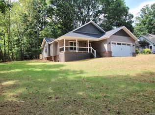 52 Brierfield Dr, Candler, NC 28715
