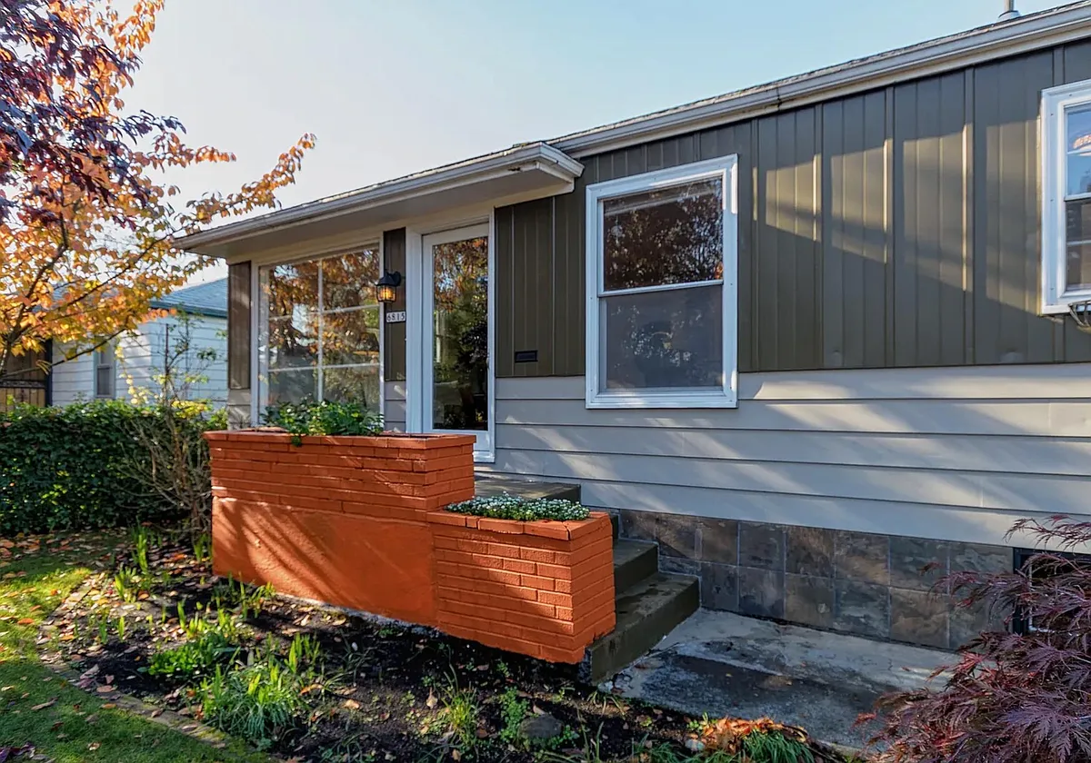 Building Photo - 6815 N Monteith Ave
