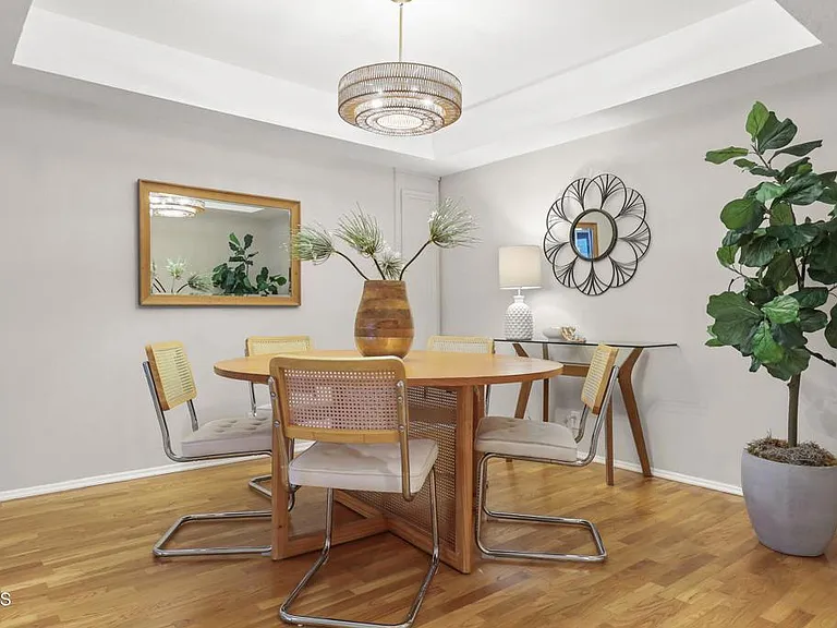 640 S Lake Ave #105 — Photo 9