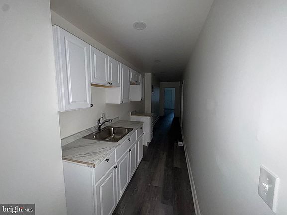 5th image of 1517 N Fulton Ave