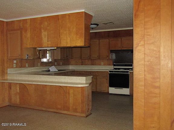 2nd image of 107 Braquet St