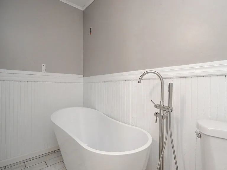 406 Front St #1 — Photo 16
