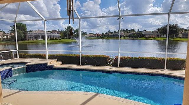 1st image of 11085 Lakeland Cir