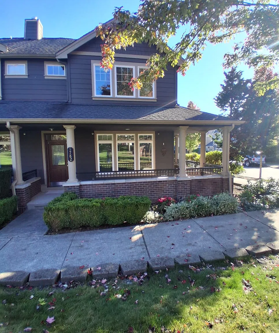 2 bed, 2.5 bath, 1352 sqft, $3,390 — Photo 1