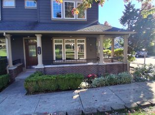 1782 10th Ave NE, Issaquah, WA 98029