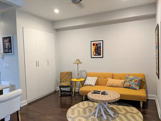 Rented by Play Realty LLC | media 9