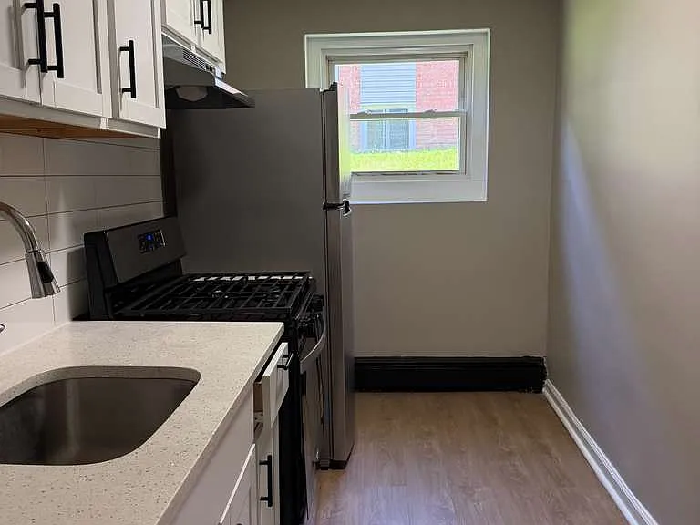 475 Park Ave #A7 — Photo 4